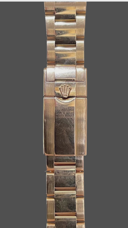 Lemon Polishing Cloth for Tackling Tarnish and Scratches on Metals