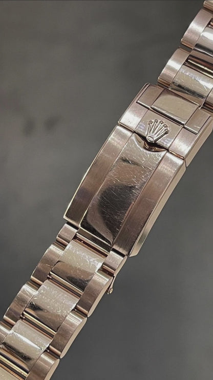 Lemon Polishing Cloth for Tackling Tarnish and Scratches on Metals